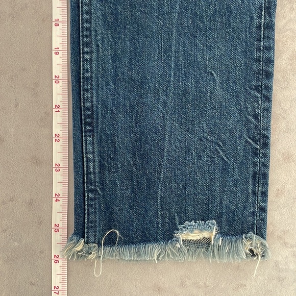 Abercrombie & Fitch Annie Girlfriend jeans distressing & floral embroidery 2/26R - Picture 15 of 16